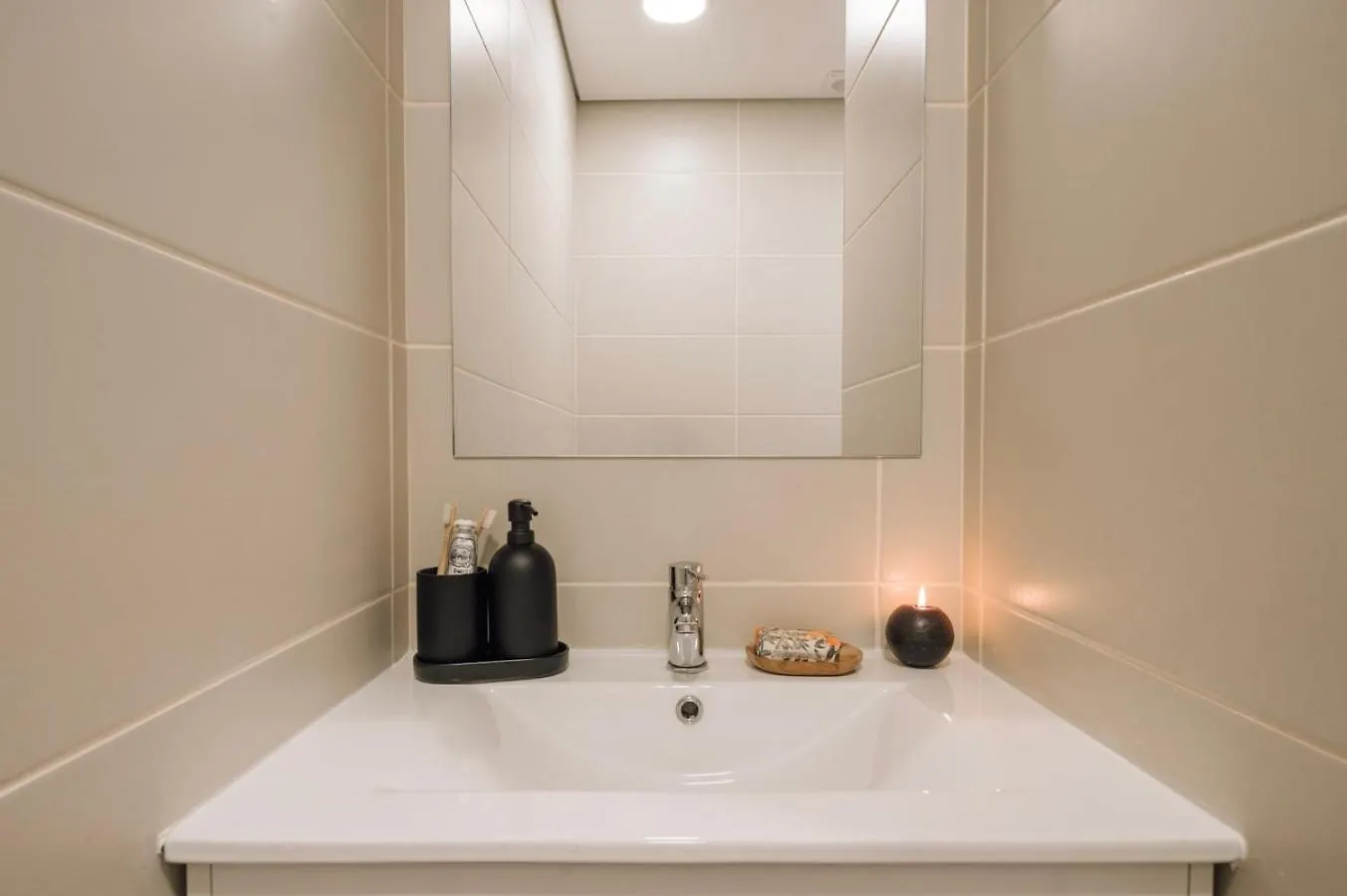 Salvia - 2 Bedrooms And Terrace In Alcantara Lisboa