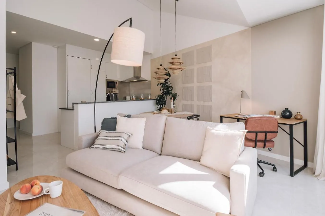 Salvia - 2 Bedrooms And Terrace In Alcantara Lisboa 0*,  Portugal